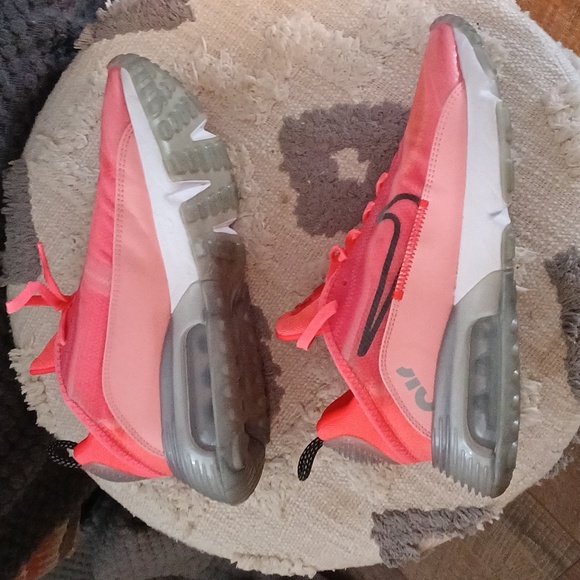 Nike women's Air Max 2090 running women's casual shoes worn 1x new🧡 - Picture 5 of 10